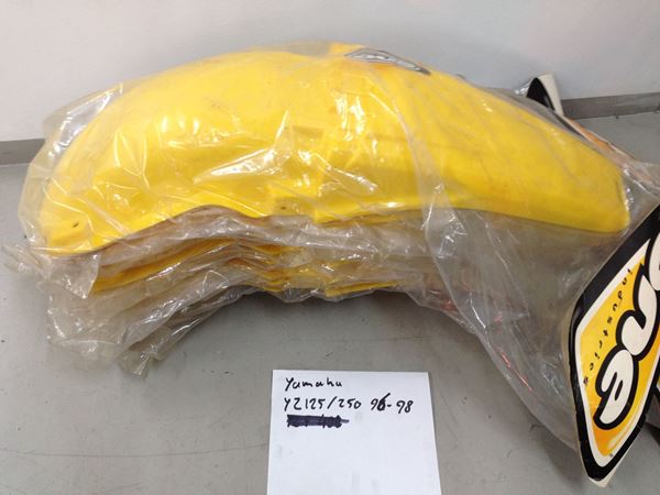Afbeelding van Achterspatbord yz/yzf125/250 96/01