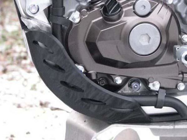 Afbeelding van BODEMBESCH GP YZF450 '10
ZWART
BLAUWE STICKER