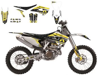 Afbeeldingen van GRAPHIC KIT+ZADELOVERTREK ARMA ENERGY HUSQVARNA FE/FC - TE /TC 14-15